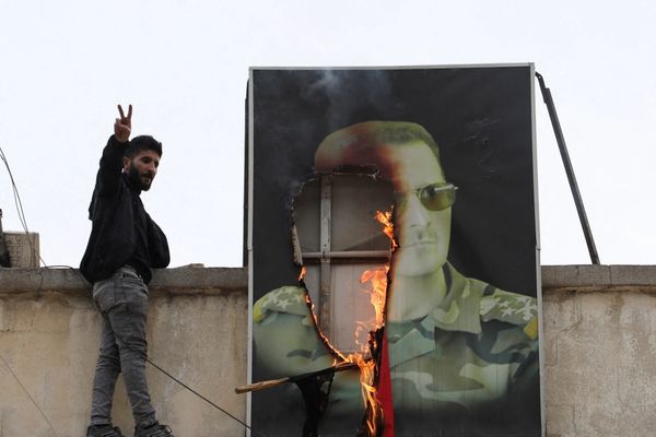 "وول ستريت جورنال": سقوط نظام الأسد "هزيمة كارثية" لطموحات إيران الإقليمية