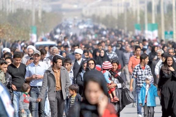 Photo showing Iranians walking in Tehran. Undated