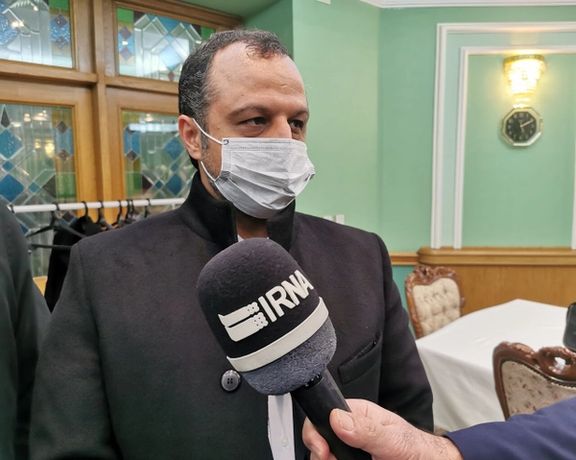 Iran's minister of economy Ehsan Khanduzi speaking to a reporter in Moscow. January 20, 2022