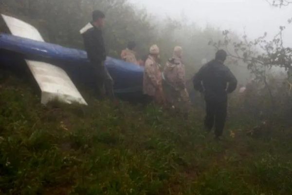 طهران تجدد نفيها لأي دور أجنبي في تحديد مروحية رئيسي.. وتؤكد: مسيرة إيرانية عثرت عليها