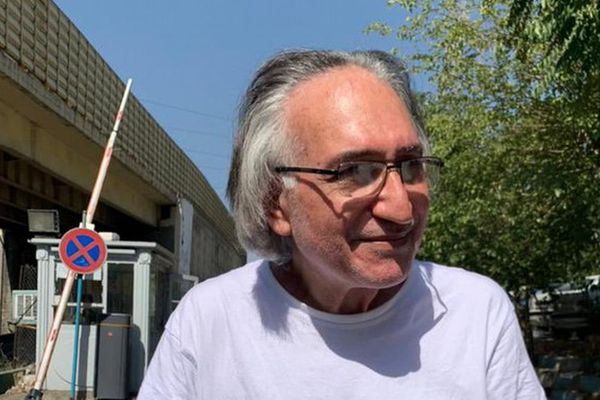 السلطات الإيرانية تمنع محكومين بالإعدام من التواصل مع ذويهم.. وسجين يضرب عن الطعام