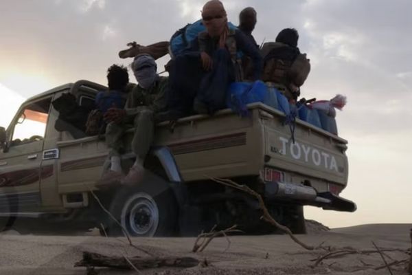 Jaish al-Adl militants claim attack on government office in southern Iran