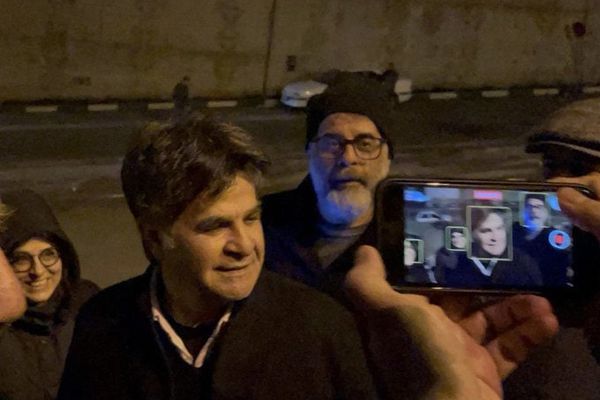 إيران تفرج عن المخرج جعفر بناهي مؤقتا.. واستمرار مقاطعة مهرجان "فجر" الحكومي
