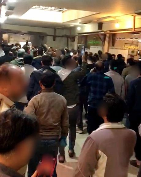 اعتصاب کسبه،صنایع و خدمات؛ کارگران بهمنموتور و رانندگان پایانه اکبرآباد دست از کار کشیدند