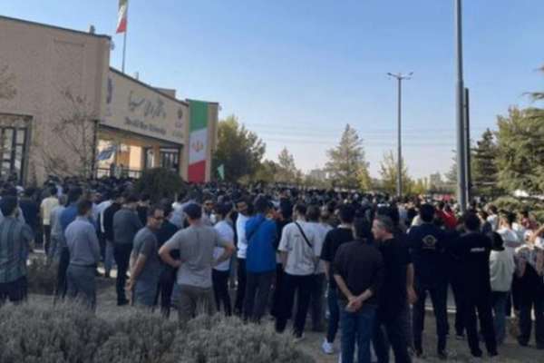 خبرنامه امیرکبیر: پنج دانشجوی بازداشت شده در تجمعهای همدان هنوز زندانی هستند