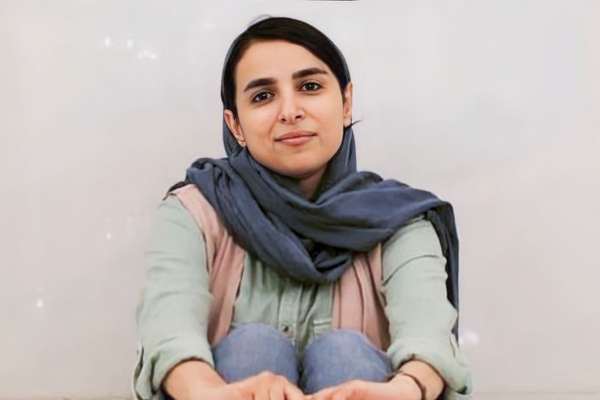 القضاء الإيراني يحجب صفحة فنانة كوميدية على "إنستغرام" بتهمة "تهديد الأمن النفسي للمجتمع"
