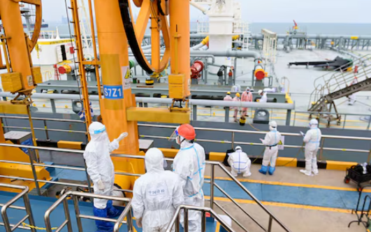 بندر شاندونگ چین، واردات نفت از ایران و روسیه را ممنوع کرد