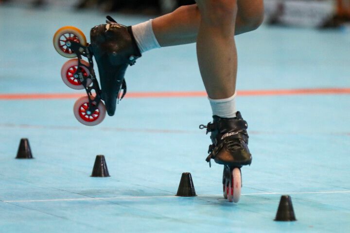 یک جوان در قم به‌خاطر پوشیدن شلوارک بازداشت و موظف به خلاصه‌نویسی کتاب مذهبی شد