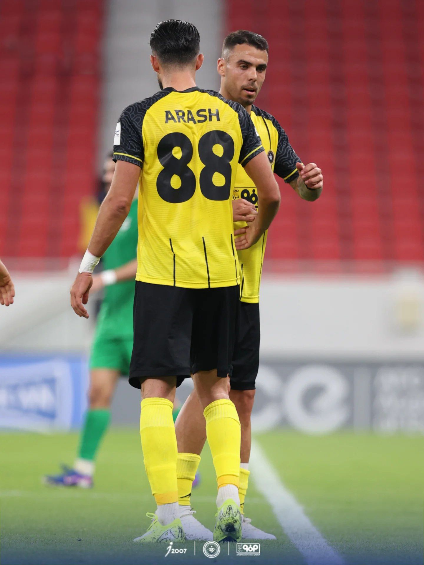 پیامد کشتار مردم و گرفتن میزبانی؛ تساوی سپاهان برابر الاهلی در قطر