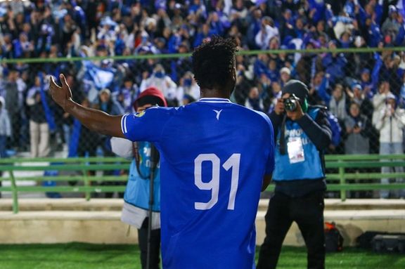 آزادی فقط برای دو بازی بود؛ استقلال - استقلال خوزستان در استادیوم قلعه حسنخان