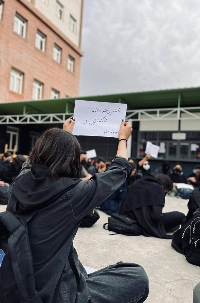 ابراز نگرانی شبکه «پژوهشگران در خطر» ایرلند درباره وضعیت دانشجویان و دانشگاه‌ها در ایران