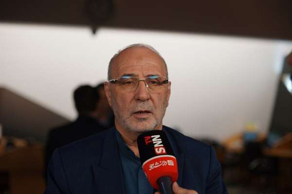 عضو کمیسیون اصل ۹۰ مجلس: موشکی داریم که هر فروند آن به ۸۰ بمب تبدیل میشود
