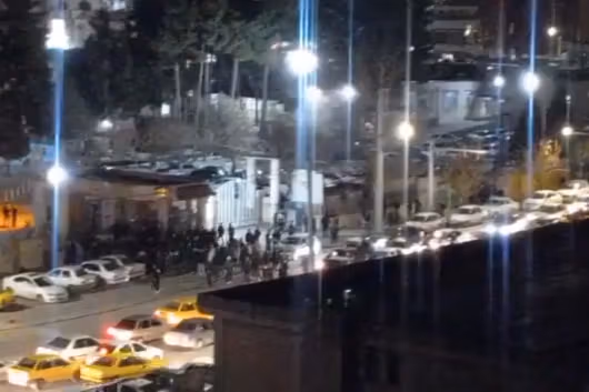 شهروندان حمله ماموران سرکوبگر به بیمارستان ایلام را «جنایت علیه بشریت» دانستند