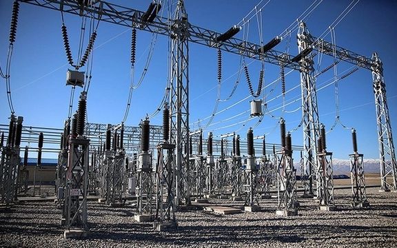 مشاور نخستوزیر عراق: آمریکا معافیت عراق برای واردات برق از ایران را لغو کرده است