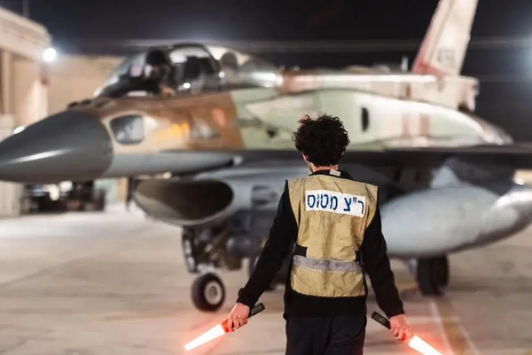 رئيس الأركان البريطاني: هجوم إسرائيل عطل قدرة إيران على إنتاج الصواريخ الباليستية لمدة عام