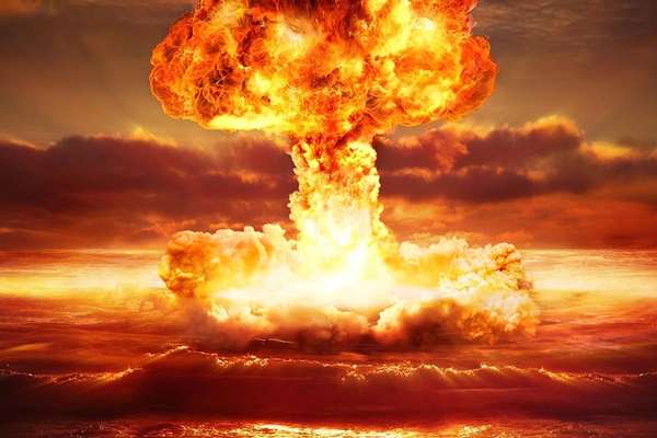 Iranian Analyst Says West Thinks Iran Can't Build Nuclear Bomb