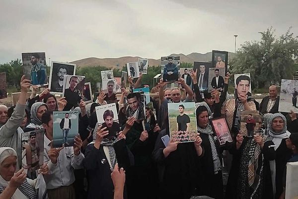 "هيومن رايتس ووتش" تحذر من حملات ضغط واعتقال ضد عائلات ضحايا الانتفاضة الشعبية في إيران