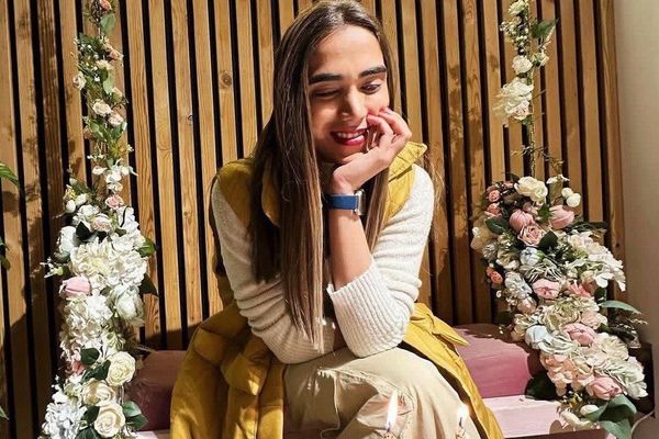 الاستخبارات الإيرانية تعتقل فتاة بهائية قبل زفافها وتنقلها لمكان مجهول