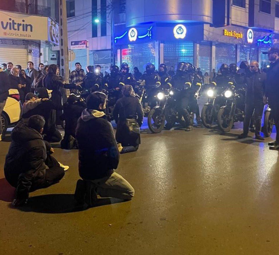 Protests resume in Tehran after two days of calm as Trump vows support