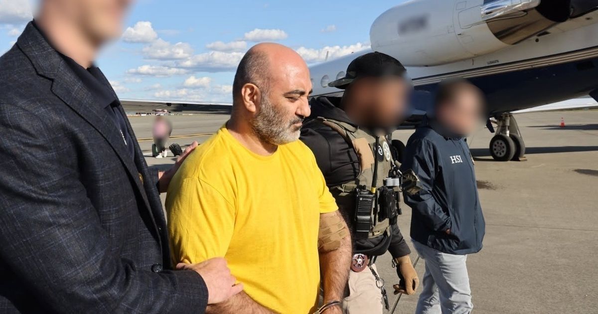 US says Iranian extradited from Panama on alleged Iran sanctions charges