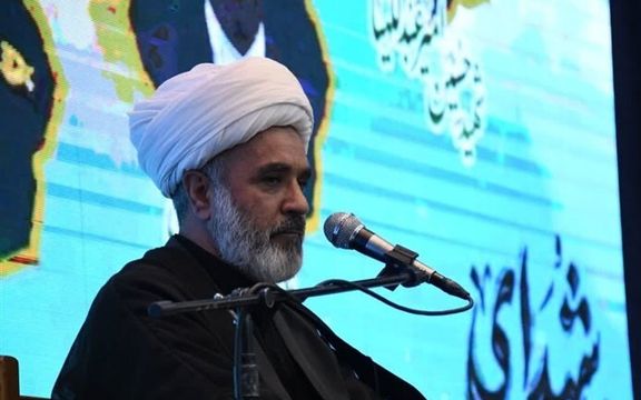 امام جمعه بیرجند: باید یک رییسجمهور شبیه رئیسی انتخاب کنیم