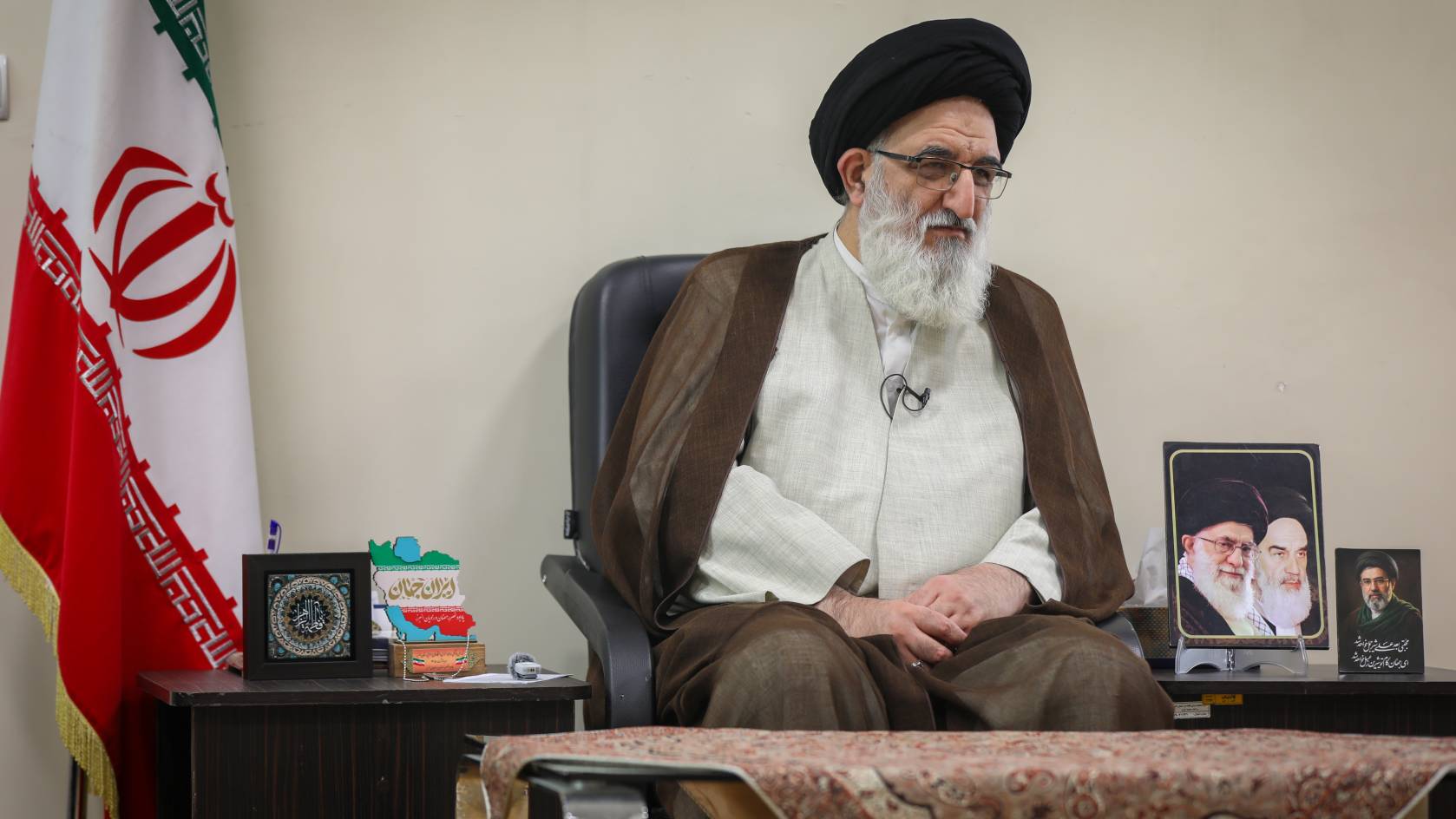 امام جمعه کرج: می‌خواهند با بی‌حجابی و توسعه برهنگی، انتقام خون رهبرمان را به حاشیه ببرند