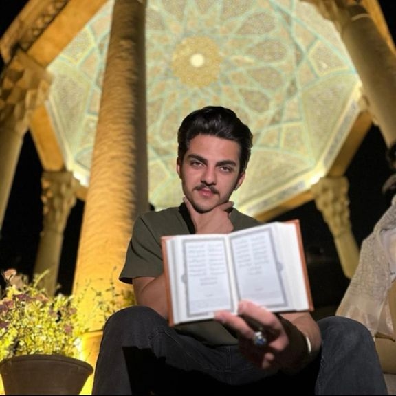 مهدی جعفری پس از تیراندازی زنده بود، ماموران حکومت مانع انتقال او به بیمارستان شدند