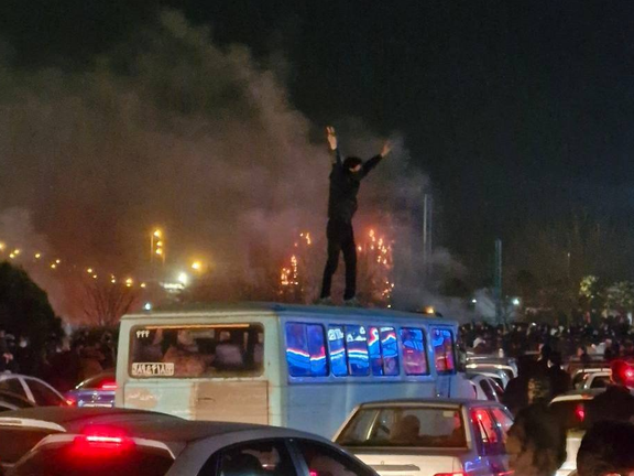 البرلمان الأوروبي يصدر قرارًا ضد إيران بسبب قمع الاحتجاجات والاعتقالات