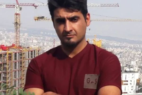 Iranian security forces shoot dead protester outside prison, sources say