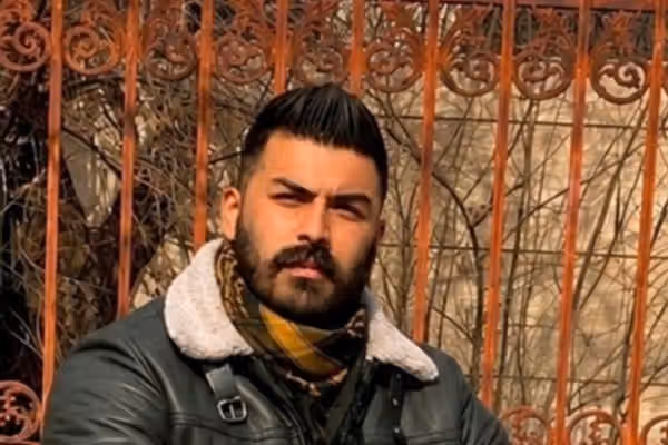 محمد زنگنه، معترض ۲۴ ساله انقلاب ملی در زندان مشهد، با خطر اعدام روبهرو است