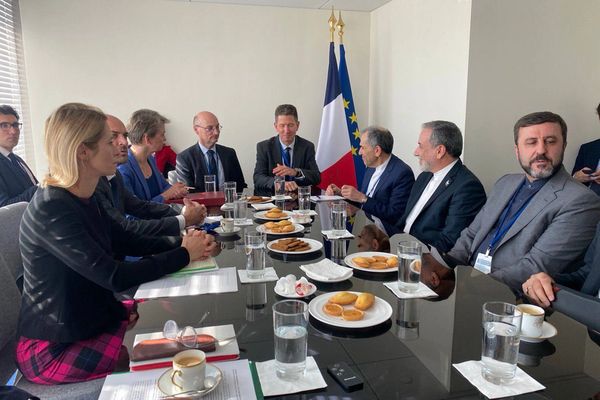 Iran, E3 hold last-ditch talks in New York before snapback deadline