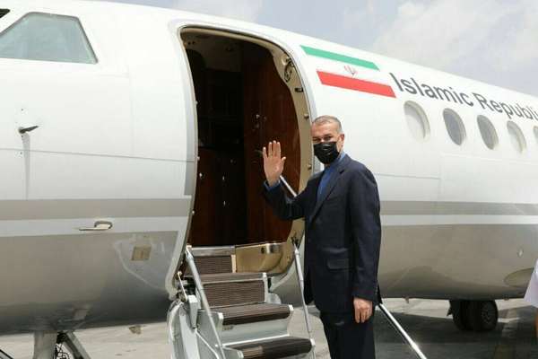 Iran’s Foreign Minister Visits Armenia Following Military Drills At Border