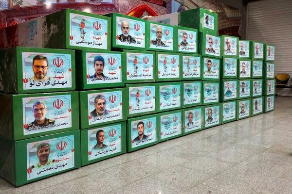 صحيفة إسرائيلية": كفاءة الموساد في تجنيد عملاء داخل إيران "أسطورية"