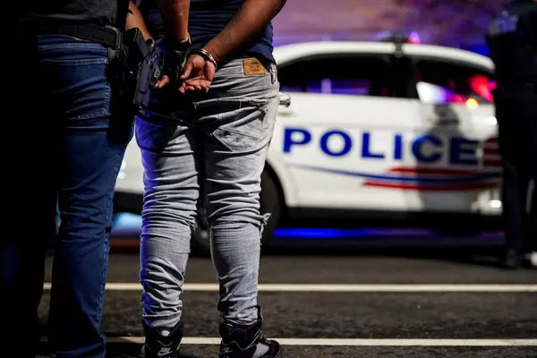 یک تبعه ایرانی به اتهام «قاچاق مهاجران غیرقانونی» به داخل آمریکا، در کلمبیا بازداشت شد