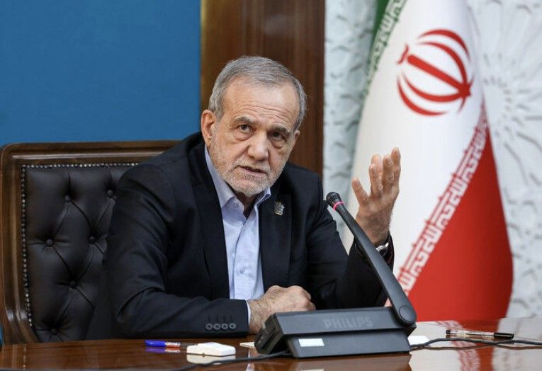 پزشکیان: جمهوری اسلامی تحت فشار، تهدید و محاصره وارد «مذاکره تحمیلی» نخواهد شد