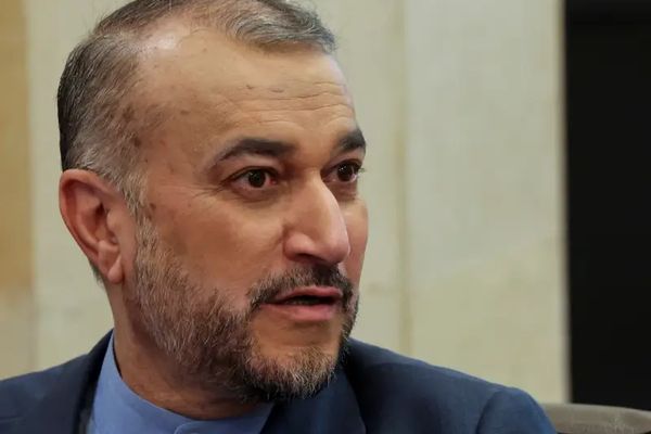 وزير الخارجية الإيراني:قادة المقاومة صمموا كل السيناريوهات ويدهم على الزناد