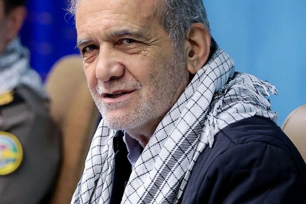 الرئيس الإيراني يصف الصراع العسكري مع إسرائيل بـ"الظاهرة القبيحة"