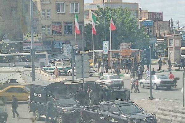استمرار الاحتجاجات في إيران.. ونشر أسماء 3 قتلى وعشرات المعتقلين
