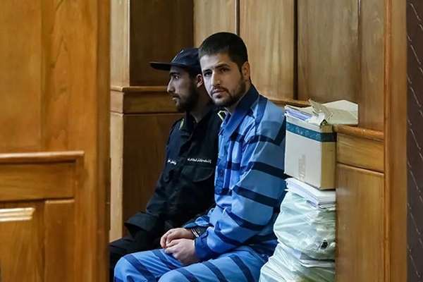 Iranian Protester's Lawyer Summoned For Criticizing Legal Proceedings