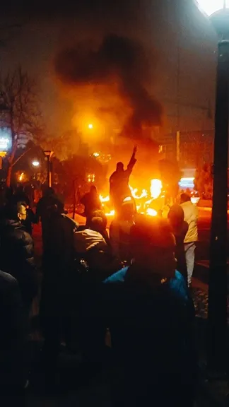 Iran arrests thousands to deter further protests - Reuters