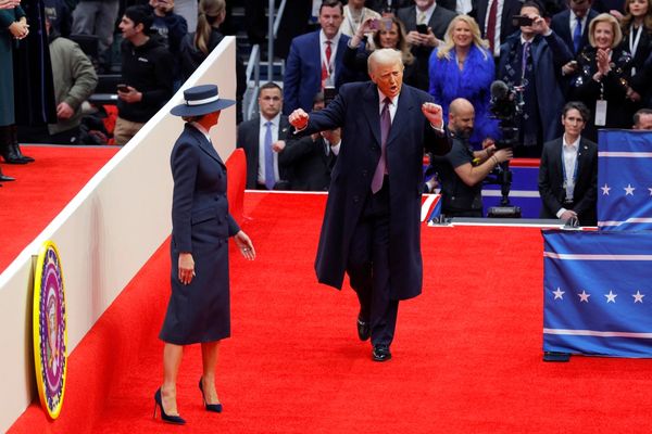 Trump puts Iran pressure front and center at Presidential rally