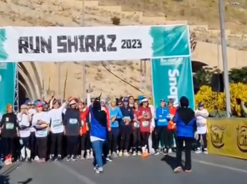 ماراتن بدون حجاب اجباری شیراز؛ رئیس هیات دوومیدانی فارس هم استعفا داد