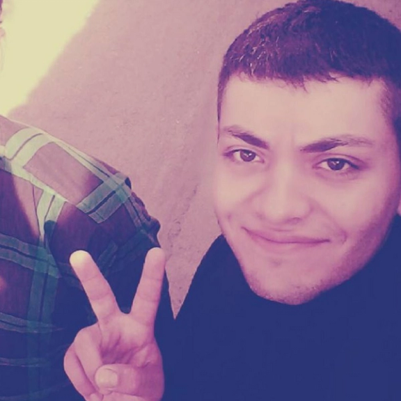 بر اساس گزارشها، مادر سجاد رضایی، از کشتهشدگان آبان ۹۸، خودکشی کرده و حالش وخیم است