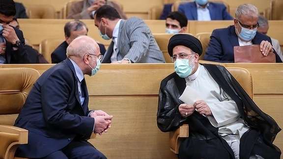 Parliament Speaker Ghalibaf and President Raisi in April 2022