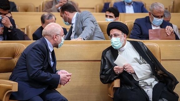 Parliament Speaker Ghalibaf and President Raisi in April 2022