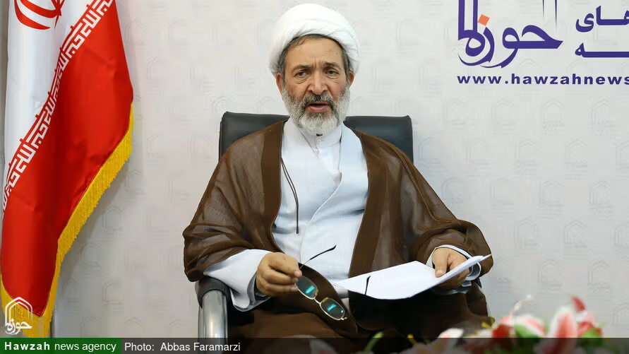 مدرس بالحوزة الدينية في إيران: البيت الأبيض سيصبح مقرًا لقادة الحق في يوم ما