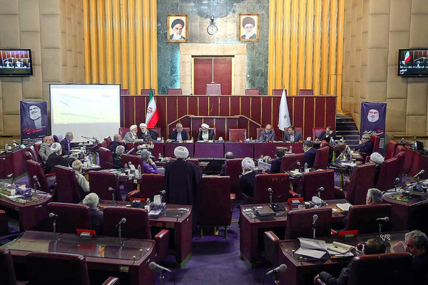 مجلس تشخيص مصلحة النظام يوافق على انضمام إيران المشروط إلى اتفاقية "باليرمو"