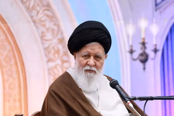 امام جمعه مشهد: مذاکره از نظر آمریکا به معنای تسلیم شدن است