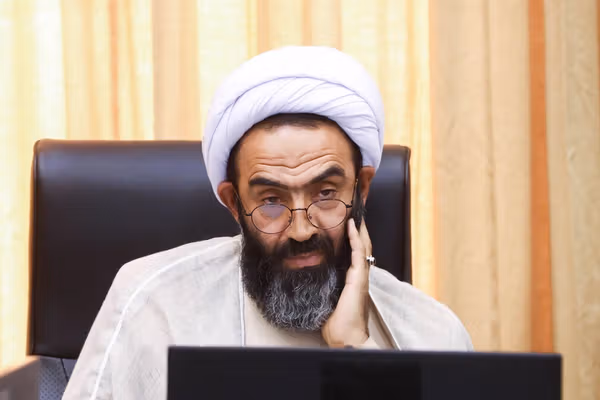 نقدعلی، نماینده خمینیشهر: تنگه هرمز برای ما چیزی مافوق بمب اتم است