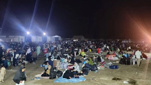 الأفغان... ضحايا النظام الإيراني الصامتون